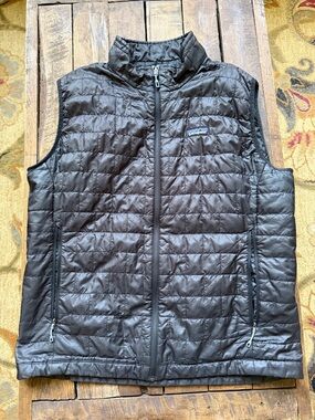 Patagonia Quilted Down Vest in Black